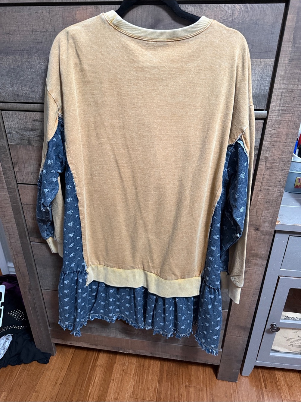 Easel Tan Denim Contrast Ruffle Tunic Top Medium NWT Boho Oversized - Picture 4 of 4